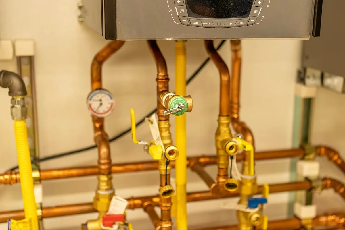 Licensed technician providing Emergency Plumbing for a homeowner in Alvarado