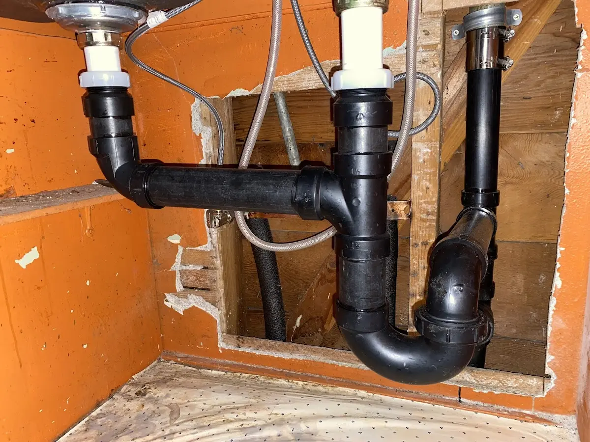 Professional Garbage Disposal Repair equipment and tools on the job in Alvarado